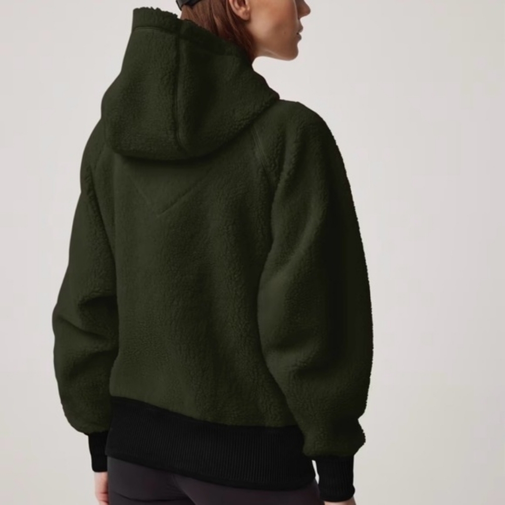 NWT Canada Goose Simcoe Oversized Hoodie Pile Fleece Dark Sage Size Small - Picture 7 of 12